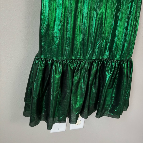 Tuckernuck Emerald Green Crinkle Lurex Lillith Dress - Picture 5 of 13